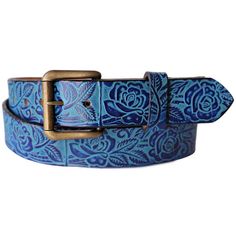 Our Rose Garden leather belt features a beautiful rose pattern that is both contemporary and a little bit western, making it the ideal belt for jeans. -Made from premium full-grain American cowhide and built to last. Won't rip, split or peel apart like store-bought impostors!-Oh Snap! Belt comes included with a stylish plain buckle attached with a durable snap allowing for interchangeable belt Buckles.-Belts are custom-sized with a range of 5 holes when ordered.-Handcrafted in the heart of Pike Aesthetic Belts, Cute Belts, Girly Cowgirl, Rose Belt, Rodeo Belt, Tuff Fits, Western Leather Belt, Cowgirl Life, Belt For Jeans