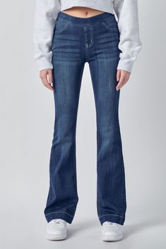 Get comfortable and trendy in these ultra stretchy jeans. The dark wash flared jegging features a flattering flared fit, a faded wash, and light whisker detail. Additionally, it has two faux front pockets and two back real pockets. Inseam: 33" Rise: 8 1/2" Fabric: 57% Cotton; 26% Polyester; 15% Rayon; 2% Spandex Ashley wears a M. Dark Wash Flare Jeans, Elastic Waist Jeans, Denim Jeggings, Classic Wardrobe Staples, Comfortable Jeans, Pull On Jeans, Stretchy Jeans, Denim Flares, Plus Size Lingerie