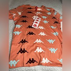 Nwt Kappa Shirt Size: S Kappa Shirt, Brown Tshirt, Pink Logo, Red Shorts, Green Shorts, Denim Top, Dye T Shirt, White T, Shirt Color