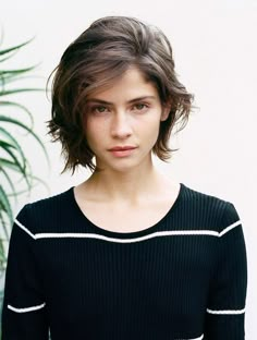 Alba Galocha, Tomboy Hairstyles, Short Hairstyles For Thick Hair, Classic Hairstyles, Short Hairstyle, Grunge Hair, Undercut, Short Hair Cuts For Women