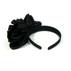 Large Black Pleated Satin Fascinator Headband #1686 Package included : order quantity × headband Item Features : .Unique fashion headband .Plastic band insert .Perfect costume hair accessory for weddings, parties, night out, Halloween and other special events .Great for women of all ages Item Specifications : .Handmade in Korea .100% brand new with high quality .Satin and plastic .Measure approx 0.98 inches (2.5 cm) in band width .Weight approx 1.62 oz (46 g) Colors may appear slightly different Elegant Adjustable Costume Accessories For Party, Elegant Adjustable Headpieces With Ribbon, Adjustable Headband For Party, Adjustable Party Costume Accessories With Matching Headband, Adjustable Headband For Parties, Formal Headband With Satin Bow, Adjustable Party Hair Accessories With Matching Headband, Elegant Adjustable Fascinator With Matching Headband, Elegant Adjustable Headpieces With Matching Headband