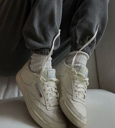 reebok club c 85 outfit joggers beige aesthetic grey sneakers outit fashion style 2021 minimalist neutral simple outfit Reebok Club C 85 Outfit, Club C 85 Outfit, Rebook Shoes, Reebok Outfit, Reebok Club C 85 Vintage, Club C 85 Vintage, White Sneakers Outfit, White Reebok, Dr Shoes