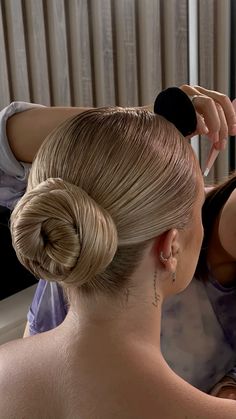 Cabin Crew Hairstyles, Slicked Back Hairstyles, Ballet Hairstyles, Long Shiny Hair, Evening Hairstyles, Dance Hairstyles, Quick Braided Hairstyles, Hairstyles For Layered Hair, Best Hair Styles