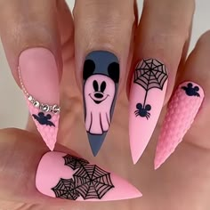 Demure Nails, Disney Themed Nails, Disney Halloween Nails, Disney Nail Art, Disneyland Nails, Disney Inspired Nails, Disney Acrylic Nails, Mickey Nails