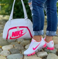 Omg I need these shoes in my life, haha Nike Shoes For Sale, Pink Nike, Shoes For Sale, Cute Nikes