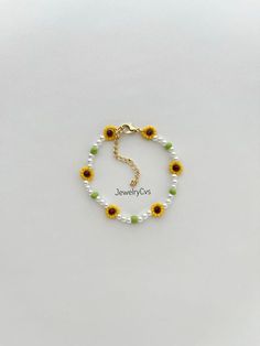 Sunflower Pearl Bracelet Anklet Bead Jewelry Gift for Her - Etsy Turkey Diy Beaded Anklet Ideas, Diy Bead Bracelet Ideas, Beaded Accessories Ideas, Anklet Pattern, Sunflower Beaded Bracelet, Beaded Pearl Bracelets, Sunflower Gift Ideas, Diy Pearl Bracelet, Pearls Jewelry Diy