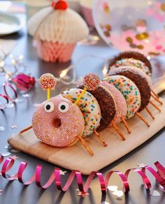 Fantasyroom on Instagram: Resipi Kek, Kids Party Food, Board Art, 2 Birthday, Snacks Für Party, Food Board, Kids Food, Birthday Food, Live Happy