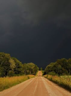 Dirt Road, Dark Skies, Alam Yang Indah, Nature Aesthetic, Sky Aesthetic