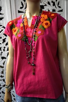 This deep raspberry cotton top is hand embroidered. No holes or stains. Vivid embroidery all in tact. Souvenir top from Mexico. Best fits S to M Bust 38 Width 38 Length24 Mexican Top, Hand Knit Poncho, 30s Fashion, Boho Jacket, Mexican Dresses, Oversized Blouse, Magenta Pink, Knitted Poncho, Cotton Top