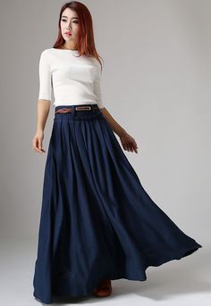 Style Maxi Skirt, Full Flared Skirt, Long Linen Skirt, Blue Pleated Skirt, Maxi Skirt Style, Handmade Skirts, Maxi Skirt Outfits, Pleated Long Skirt, Simple Accessories