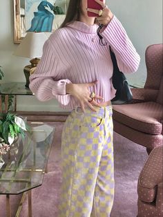 Outfit Idea Aesthetic, Checkered Jeans, Positive Person, Comic Clothes, Colorful Pants, Idea Aesthetic, Wizards Of Waverly, Clay Rings, Looks Pinterest