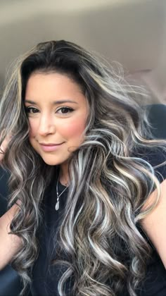 Frosted Hair Highlights, Lose Curls Long Hair, Western Hair Color, Choosing Hair Color, Hair Color Goals, Unique Highlights, Curls Long Hair, Ash Blonde Hair Balayage, Concert Hair