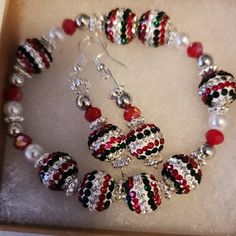 Christmas Bracelet & Dangle Earrings..A Must For Your Christmas Party!! Elegant Multicolor Jewelry For Holidays, Elegant Multicolor Holiday Jewelry, Red Jewelry For Christmas Celebration, Red Holiday Jewelry For Festive Occasion, Elegant Multicolor Jewelry For Christmas, Christmas Bracelets Diy, Red Christmas Party Bracelets, Holiday Festive Jewelry Bracelet, Elegant Multicolor Christmas Jewelry