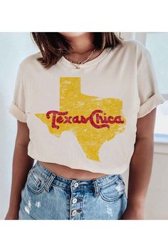 TEXAS CHICA GRAPHIC TEE / T-SHIRTPREMIUM COTTONUNISEX SIZINGCLASSIC FIT School Outfits Cute, Texas Graphic, Tee Outfits, Suede Outfit, Bulls Shirt, Leopard Outfits, Burgundy Outfit, School Look, Contemporary Graphic