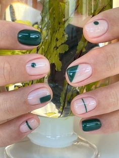 Emerald Green Nail Polish, Emerald Green Nails, Pearl Nail Art, Negative Space Nail Art, Emerald Nails, Dark Green Nails, Green Nail Art, Space Nails, Green Nail Designs