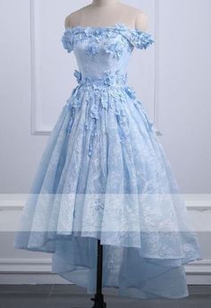 Baby Blue Graduation Dress, Fairytale Homecoming Theme Dresses, Homecoming Dresses Middle School, Fancy Dresses Blue, Cute Blue Dresses, Prom Dress Inspiration, Cute Prom Dresses, 16 Dresses