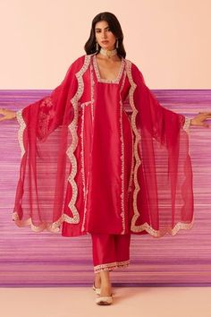 Shop for Sureena Chowdhri Magenta Mirage Silk Chanderi Kurta Set for Women Online at Aza Fashions Sureena Chowdhri, Suit Neck Designs, Salwar Neck Designs, Wedding Outfits For Women, Kurta Patterns, Kaftan Designs, Kurta Set For Women, Latest Dress Design, Desi Fashion Casual