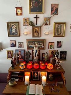 Christian Shrine Home Altar, Christopagan Altar, Altar For Loved One, Catholic Shrines And Altars Ideas, Mexican Altar Ideas, Memorial Altar Ideas Home, Orthodox Home Altar, Catholic Bedroom Aesthetic, Catholic Alters For Home