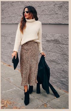 Cheetah Skirt Outfit Work, Autumn Outfits Skirt Midi, Leopard Midi Skirt Outfit Fall, Slip Skirt Fall Outfit, Leopard Print Skirt Outfit Work, Leopard Print Satin Skirt Outfit, Animal Print Skirt Outfit Winter, Satin Leopard Skirt Outfit, Autumn Evening Outfits