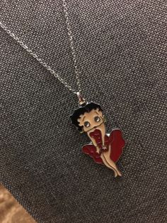 Women’s Classic Betty Boop Marilyn Monroe Style Pendant w/ Silver Plate Necklace Betty Boop Necklace, Betty Boop Items, Betty Boop Jewelry, Marilyn Monroe Style, Marilyn Monroe Fashion, Plate Necklace, Silver Plated Necklace, Fashion Jewelry Necklaces, Betty Boop