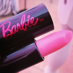 Barbie Pink | if Barbie had her own makeup brand, that'd be it for all my future paychecks xD Barbie Lipstick, Pink Barbie Aesthetic, Barbie Pink Lipstick, Barbie Lifestyle, Barbie Makeup, Mode Chanel