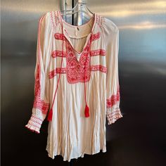 Free People Boho Embroidered Hippie Cottage Top Or Mini Dress Size Xs. Beautiful Condition Embroidered White Long Sleeve Mini Dress, White Embroidered Long Sleeve Mini Dress, White Long Sleeve Embroidered Mini Dress, Casual Long Sleeve Embroidered Mini Dress, Casual White Embroidered Long Sleeve Dress, Casual White Embroidered Dress With Long Sleeves, Casual White Long Sleeve Embroidered Dress, Casual Red Mini Dress With Floral Embroidery, Casual Long Sleeve Dress With Embroidered Hem