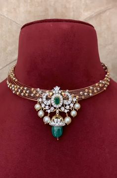 Diamond Chokers, Jaipur Jewelry, Temple Jewellery Earrings, Wedding Jewellery Designs, Wedding Jewelry Sets Bridal Jewellery, Bridal Diamond Necklace, Neck Pieces Jewelry, Antique Necklaces Design, Beads Choker