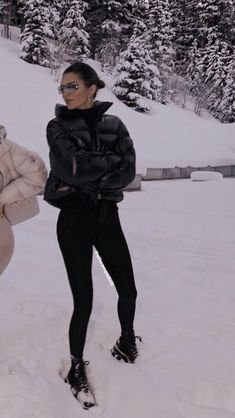 Mode Au Ski, Looks Pinterest, Snow Outfit, Skiing Outfit, Kendall Jenner Style, Skis, Www Pinterest Com, Winter Fashion Outfits