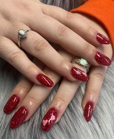 Make a statement with our dazzling red glitter polish paired with a charming light pink heart accent nail! Perfect for adding a touch of love and sparkle to your look. Light Pink Heart, Glitter Polish, Red Glitter, Pink Heart, Light Pink, Of Love