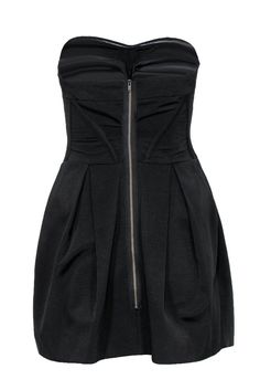 Go for a sultry look on your next night out with this dress from Jill Stuart! A corset-style bodice adds edge to this sexy frock. Pair with sky high stilettos and a chic clutch and you'll be sure to turn heads! Size 2 Shell: 63% Cotton, 37% Polyester Lining: 100% Acetate Exposed back zipper Lined Sweetheart neckline Sleeveless, strapless Open pockets on sides of waist Corset-style bodice Pleated skirt Bust 29" Waist 27" Total length 25" Club Dress With Sweetheart Neckline And Fitted Bodice, Lined Sweetheart Neckline Corset Evening Dress, Lined Sweetheart Neckline Evening Corset Dress, Evening Lined Corset Dress With Sweetheart Neckline, Strapless Stretch Corset Dress For Cocktail, Corset Dress With Boned Bodice For Date Night, Strapless Club Dress With Boned Bodice, Boned Bodice Corset Dress For Date Night, Fitted Corset Dress With Boned Bodice For Date Night