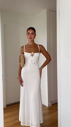 White Long Summer Dress, Maxi Outfits, Casual Outfit Inspiration, Looks Party, Feminine Outfit, Looks Style, Looks Vintage