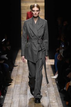 Michael Kors Fall, Runway Magazine, Quick Fashion, Fashion Week Trends, Evening Gloves, 2020 Fashion, Michael Kors Collection