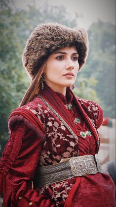 Targaryen Clothes, Kushiels Dart, Oda Non, Traditional Turkish Clothing, Seljuk Empire, Stark Targaryen, Turkish Dress, Old But Gold