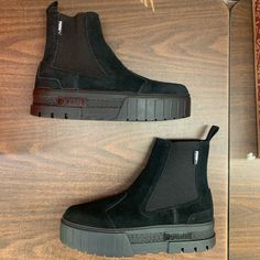 Item: Puma All Black Chelsea Wmns Boots Size: 8 ( Only Size Left ) Condition: Brand New With Tags. Comes From A Smoke Free And Pet Free Environment. Buy It Now: $130 Shipping: Ships Immediately & Proper Guaranteed. Questions: Any Questions, Just Ask. I Will Answer All Questions To The Best Of My Ability. Thank You For Your Business: Fast Shipping, Care For Your Item & Respect For You Guaranteed. #Boots #Chelsea #Puma #Black Puma Boots Woman, Fenty Boots, Fenty Puma Shoes, Puma Casual Shoes, Puma Boots, Rihanna Shoes, Pointy Toe Boots, Chunky Ankle Boots, Boots Chelsea