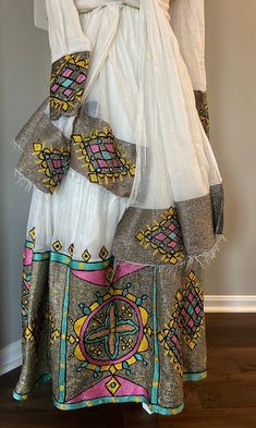 Ethiopian Eritrea culture dress very elegant beautiful dress for any event size 5.6 Traditional Drape Evening Dresses For Spring, Spring Evening Dress With Traditional Drape, Elegant Long Skirt Lehenga For Spring, Elegant Spring Lehenga Long Skirt, Elegant Spring Lehenga, Elegant Festive Skirt With Sheer Dupatta, Traditional Floor-length Evening Skirt, Traditional Evening Floor-length Skirt, Bohemian Evening Gown For Festive Occasions