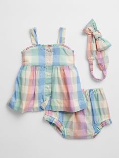 Baby Print Three-Piece Outfit Set | Gap Factory Sleeveless Summer Sets With Buttons, Sleeveless Buttoned Sets For Summer, Cotton Sets With Buttons For Daywear, Cute Summer Sets With Bow Detail, Cute Summer Sets With Bow, Cute Cotton Sets For Daywear, Cute Cotton Daywear Sets, Spring Cotton Sets With Buttons, Pink Cotton Sets With Buttons