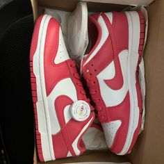 Nike Dunk Low W Jordan Rose, Pretty Sneakers, Pretty Shoes Sneakers, Cute Nike Shoes, Nike Sneakers Women, Nikes Girl, Cute Nikes, Pink Nikes, Nike Pink