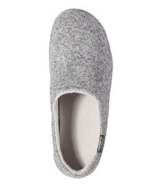 Super Soft Cozy Slippers For Relaxation, Cozy Super Soft Slippers For Relaxation, Soft Casual Slippers With Snug Fit, Soft Snug Slippers For Casual Wear, Soft Snug Casual Slippers, Comfy Soft Snug Slippers, Comfy Snug Soft Slippers, Comfy Snug Fit Slippers For Indoor, Casual Soft Snug Slippers