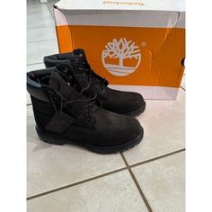 Timberland Womens Premium 6" Black Nubuck Leather Boots Sz 7.5 08658a Waterproof New With Tag And Box. Box Shows Some Wear. Will Ship Box In A Poly Bag. The Founder Of Timberland, Nathan Swartz, Started To Create Shoes In 1918 In Boston (Massachusetts) As An Apprentice Shoemaker. In 1955, He Decided To Buy The Abington Shoe Company. He Created The Injection-Molding Waterproof Technology. With This Technology, He Created The First Truly Waterproof Boots. In 1973, The Timberland Brand Was Born Wit Black Timberland Waterproof Boots With Round Toe, Timberland Black Waterproof Boots Round Toe, Black Timberland Waterproof Lace-up Boots, Timberland Black Leather Hiking Boots, Black Timberland Hiking Boots With Round Toe, Timberland Black Hiking Boots With Round Toe, Timberland Black High-top Waterproof Boots, Black High-top Timberland Waterproof Boots, Timberland Black Work Boots With Reinforced Toe