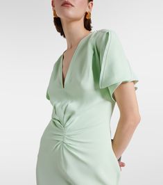 Gathered midi dress in green - Victoria Beckham | Mytheresa Luxury Green Midi Dress For Daywear, Staud Luxury Spring Midi Dress, Victoria Beckham Green Dress, Luxury Viscose V-neck Midi Dress, Green V-neck Cotton Midi Dress, Brunch With Friends, Alexander Mcqueen Clothing, Victoria Beckham Outfits, Purple Midi Dress