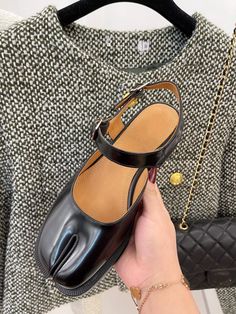 2023 New Design Women Flat Shoes Elegant Female Split Horse Toe Lady Sandals Tabi Female Moccasins Footwear Pig Toe Shoe B111 Welcome to our store,we are always here for you Parameter: 1.Colors:black,brown 2.Heel:2cm 3.EUR size:35,36,37,38,39,40 4.NEW dropshipping worldwide Shoes Elegant, Designer Sandals, Womens Sandals Flat, Toe Sandals, Toe Shoes, Toe Designs, Flat Shoes, Womens Flats, New Design