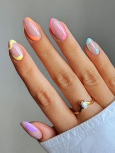 Pink White Nails, April Nails, Pastel Nails Designs, Easter Nail Designs, Broken Nails, Cute Spring Nails, Easter Nails, Rainbow Nails, Pastel Nails