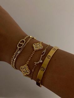 Designer Jewelry Stack, Bracelet Stack Black Women, Gold Jewelry Stack Bracelet, Jewellery Stack Gold, Gold Bracelet Stacking, Gold Jewelry Bracelet Stack, Gold Stack Bracelets, Bracelet Stacks Gold, Gold Bangles Aesthetic