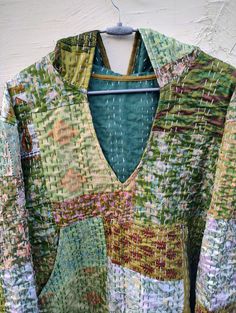 Green Long Sleeve Patchwork Top, Green Bohemian Winter Tops, Spring Patchwork Hoodie Top, Green Cotton Patchwork Hoodie, Green Patchwork Cotton Hoodie, Patchwork Cotton Hoodie, Kantha Silk, Silk Patchwork, Patchwork Hoodie