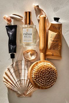 Rahua Body Oil Luxe Skincare, Skin Scent, Spa Time, Pomegranate Seed Oil, Beauty Photoshoot, Scent Notes, Spa Products, Scalp Health, Plant Powered