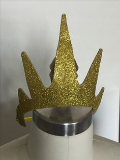 Diy Triton Costume, Triton Crown Diy, Ursula Crown Template, King Triton Crown Diy, Poseidon Crown Diy, Ursula Crown Diy, Diy King Triton Costume, King Triton Costume Diy, King Triton Crown