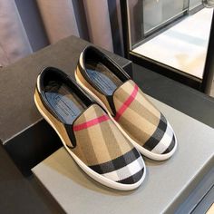 Free air shipping, place an order directly or contact via WhatsApp Place An Order, Burberry Shoes, Slip On Sneakers, Summer Sale, Burberry, Slip On, Sneakers