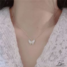 Bjux - Collar mariposa francesa diseño simple cadena clavícula Delicate Silver Butterfly Necklace With Clavicle Chain, Trendy Silver Butterfly Necklace, Trendy Butterfly-shaped Jewelry With Adjustable Chain, Trendy Butterfly Shaped Jewelry With Adjustable Chain, Butterfly Choker Necklace With Clavicle Chain For Gift, Butterfly Shaped Necklace With Delicate Chain, Trendy Butterfly Charm Jewelry, Elegant Butterfly Necklace With Clavicle Chain, Trendy Butterfly Pendant Necklace