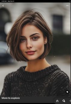 Back Of Bob Haircut, Very Short Bob Hairstyles, Bob Cuts, Oval Face Haircuts, Chin Length Hair, Short Bob Haircuts, Short Hair Color, Haircut And Color, Short Hair Haircuts