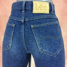 "Size 27 Vintage LEE Medium Wash Jeans W27 L33 High Waisted 90's Tall Jeans Hairy Denim Girlfriends Boyfriends Jeans Classic Mom Jeans Made In Costa Rica Brand: LEE Size On Tag: W29 L34 but fits more like 27\" waist, 11.5\" rise, 22.5\" thighs, 37.5\" hips, 33\" inseam,14\" leg opening! Fits a size 27, but check your measurements and compares the measurement with your garment. (see full measurement below) Recommended waist size: 27\" (27x33) Material :  Hairy denim Cotton 100% assembled in Costa Vintage Fitted Washed Blue Bottoms, Retro Fitted Washed Blue Jeans, Womens Distressed Jeans, Jordache Jeans, Jean Vintage, Jeans Mom, Tall Jeans, Medium Wash Jeans, Denim Cotton